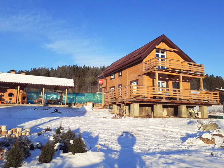 Дом 137 м² на участке 36,6 сот.