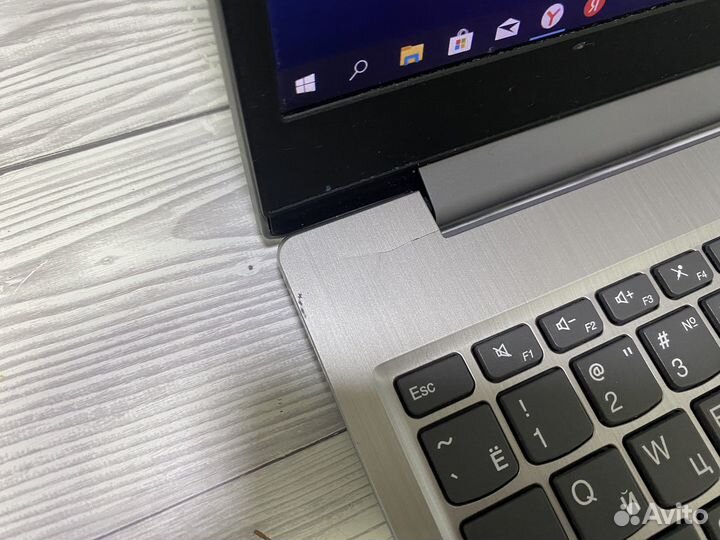 Lenovo 15.6