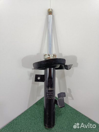 Амортизатор подвески передний правый Ford Focus