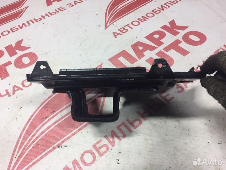 Подставка акб Hyundai Santa Fe 2010