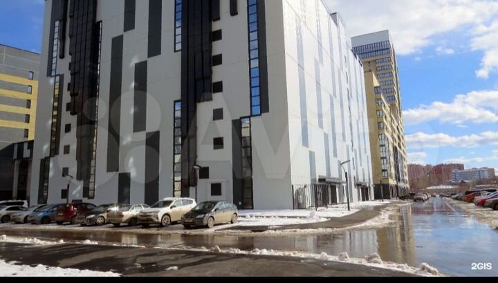 Машиноместо, 14 м²