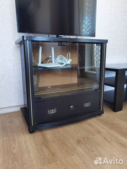 Тумба под телевизор