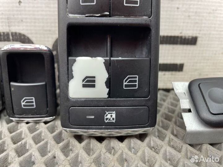 Блок стеклоподъемников Mercedes-Benz C-Class W204