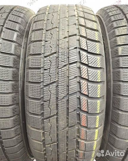 Toyo Winter Tranpath TX 215/60 R17 96Q