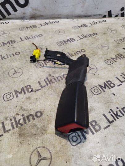 Замок ремня безопасности задний правый Mercedes
