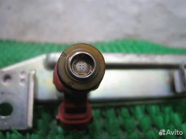 Форсунки комплект (4 шт) Nissan Almera Tino 2005