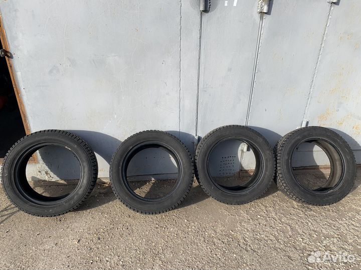 Dunlop SP Winter Ice 01 205/55 R16 94T