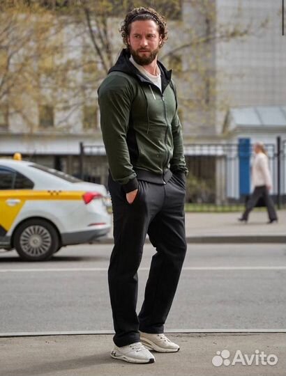 Спортивные костюмы