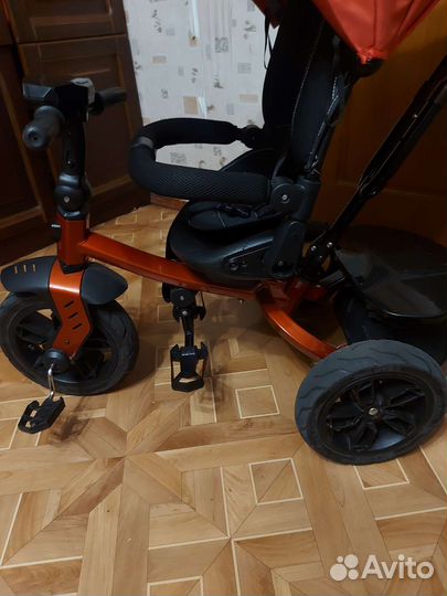 Детский трехколесный велосипед-коляска