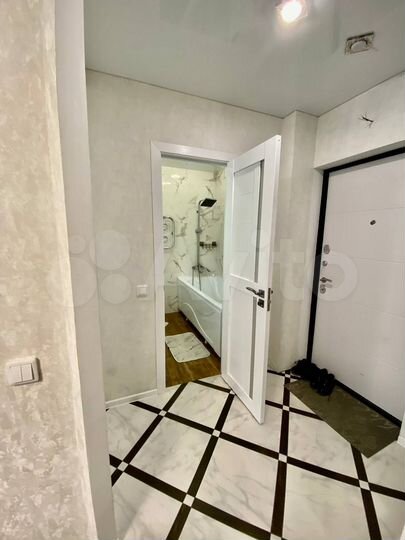 1-к. квартира, 33 м², 15/17 эт.