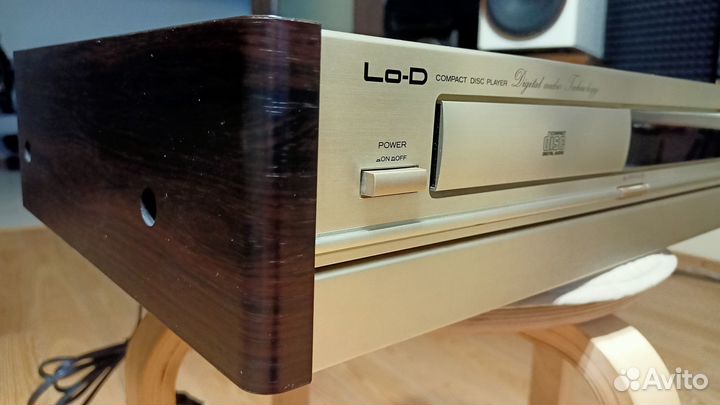 Lo-D (Hitachi) DA-505D