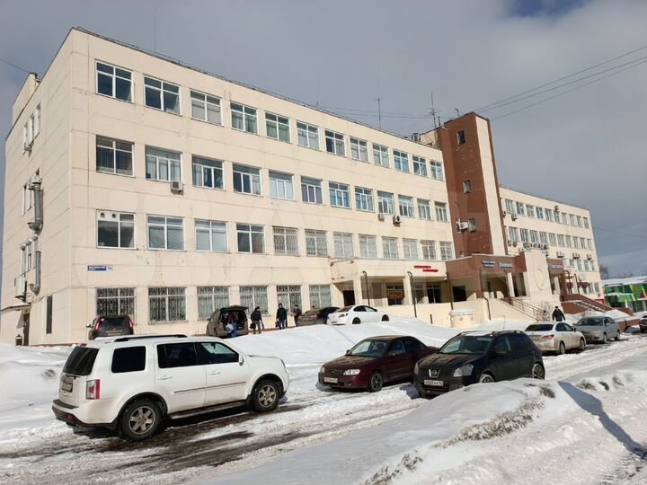 Продам коммерческое помещение, 667.1 м²