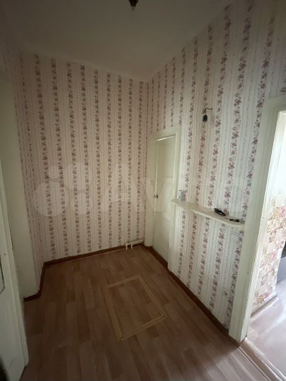 2-к. квартира, 47 м², 1/2 эт.