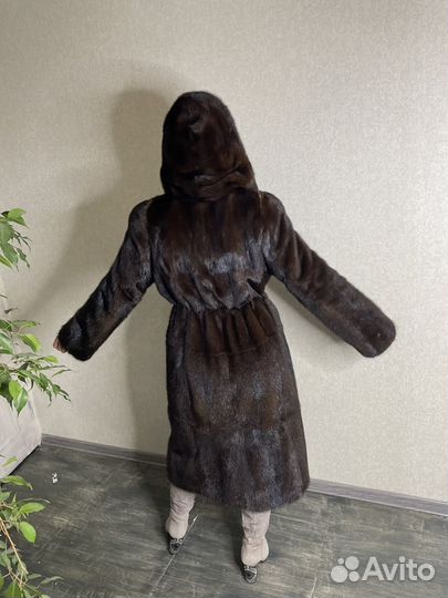 Шуба норковая цельные пластины 46-48-50