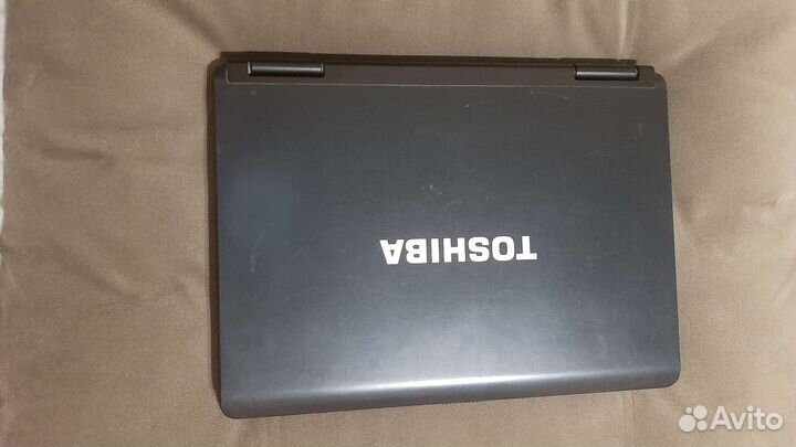 Ноутбук toshiba