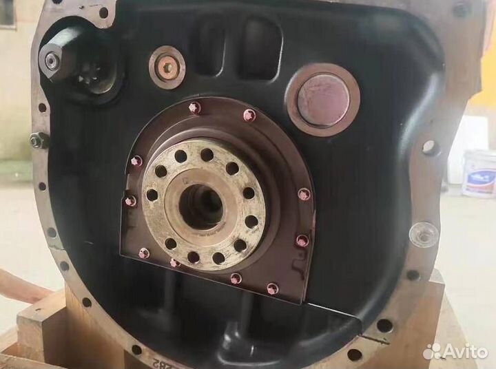 Двигатель manitou RG81374 perkins