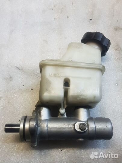 Цилиндр тормозной главный hyundai IX55 EJ veracru