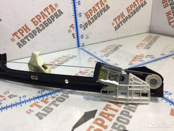 Стеклоподъемник задний (электрический) Прав