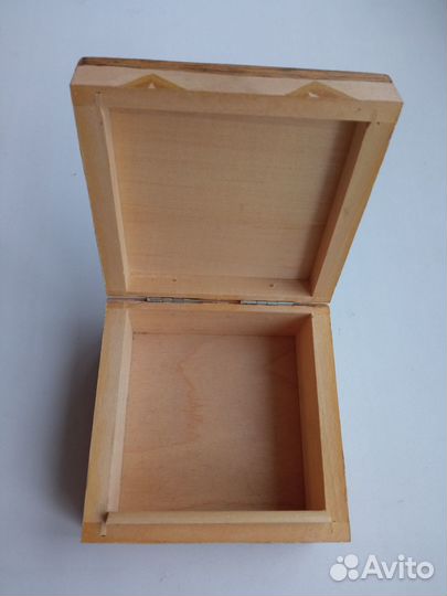 Новая деревянная шкатулка в подарок на Новый год