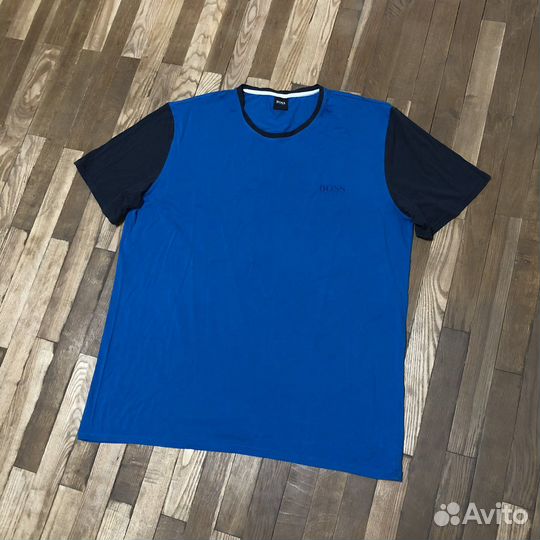 Лёгкий хлопковый костюм Hugo Boss шорты футболка