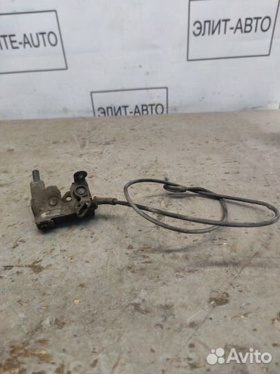 Замок капота правый Bmw 7 E66 2002