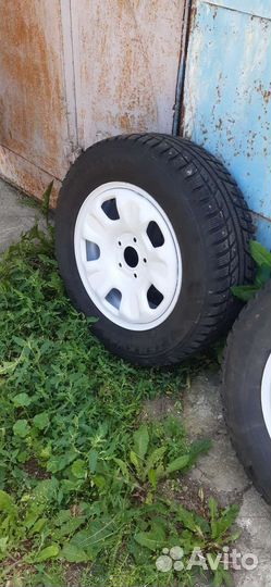 Kumho 722 215/65 R16