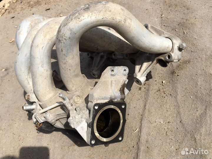 Коллектор впускной Nissan Almera N16