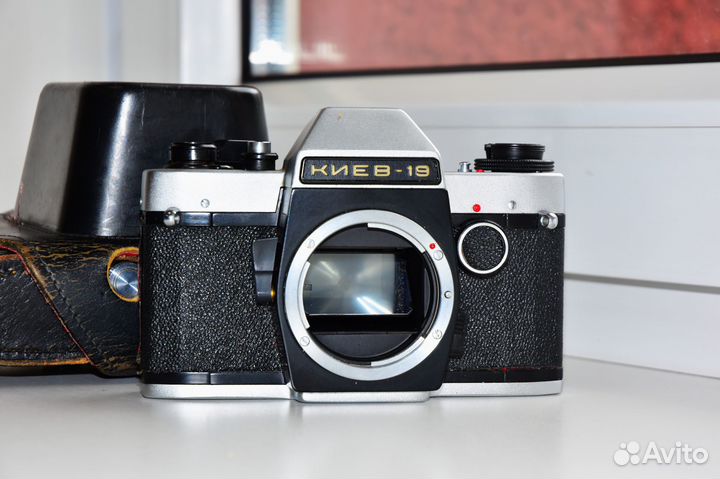 Киев-19 зеркальный пленочный фотоаппарат body