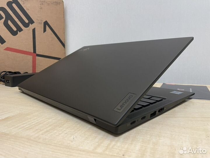 Ультраьук Lenovo X1 Carbon Gen 9 - i7 / 16G / 1Tb