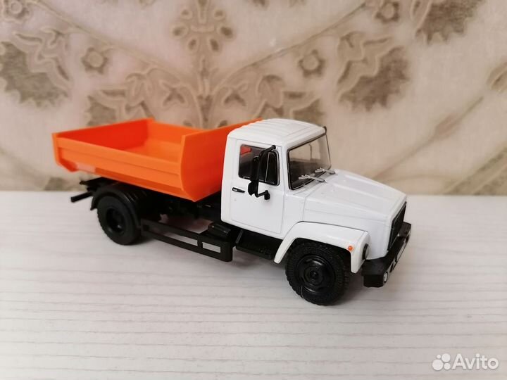 Газ-саз-35072 Автолегенды СССР Грузовики: № 32