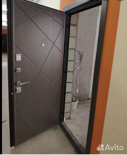 Установка, монтаж входных металлических дверей