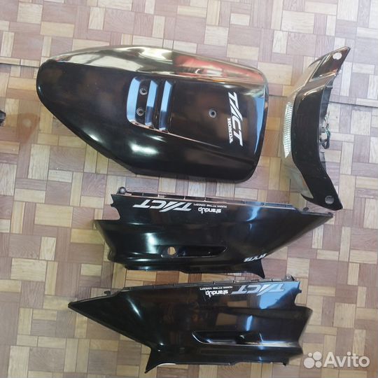 Пластик для скутера Honda tact AF 24