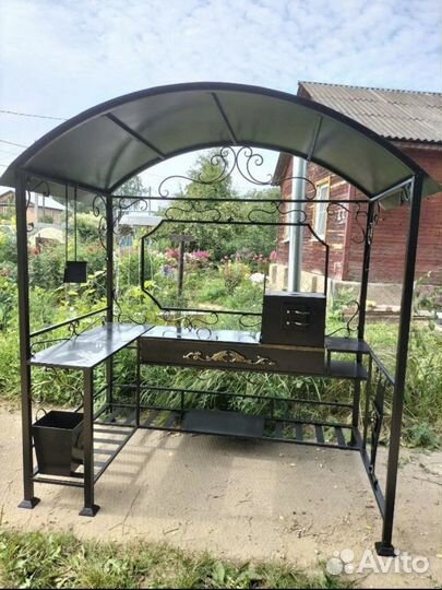 Кованые мангалы с крышей