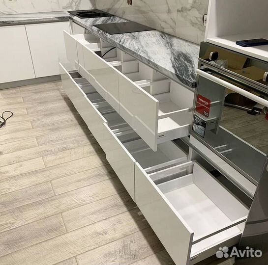 Кухонный гарнитур на заказ. В любом стиле