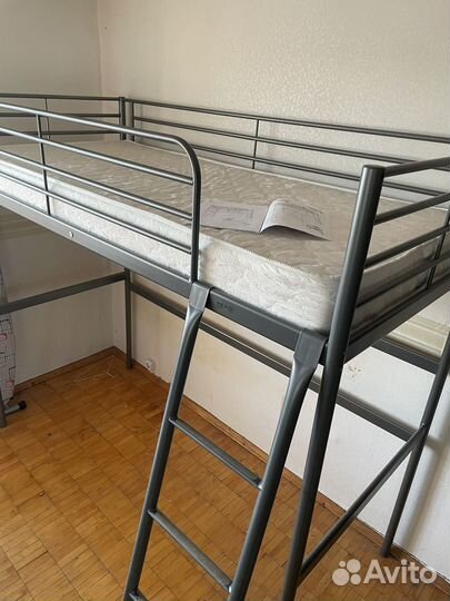 Кровать двухъярустная(чердак)