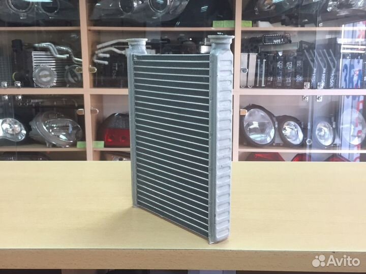 Радиатор печки Рено Флюенс/Меган/ Трафик / Опель В