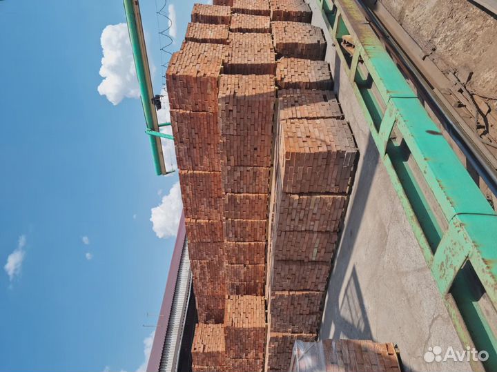 Кирпич бут красный полнотелый обожженый