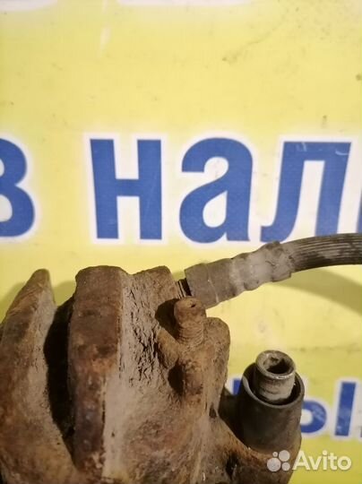 Суппорт передний правый Ford Focus 1 с 1998-2004