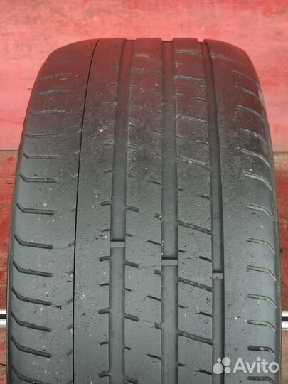 Pirelli P Zero 255/35 R19 96Y