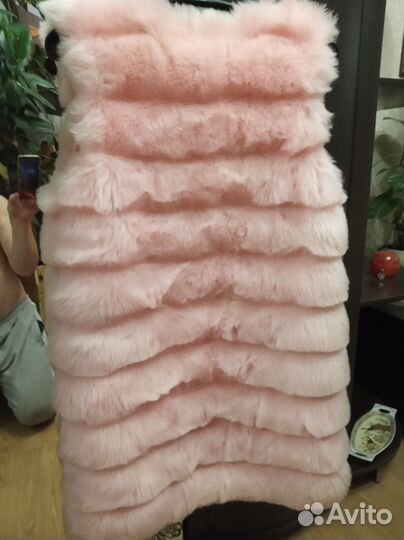 Жилетка меховая женская 44