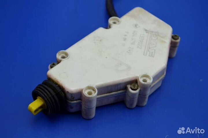 Моторчик центрального замка, правый DAF XF105 (01