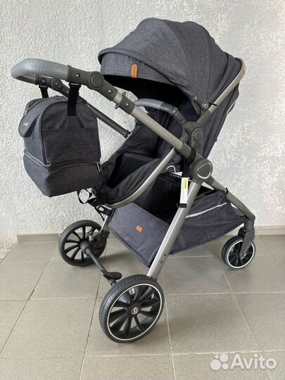 Коляска Luxmom V8 3 в 1 серый и черный цвет