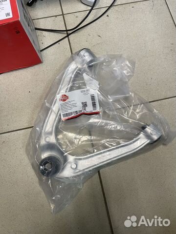 Рычаг передний верхний левый Infiniti FX