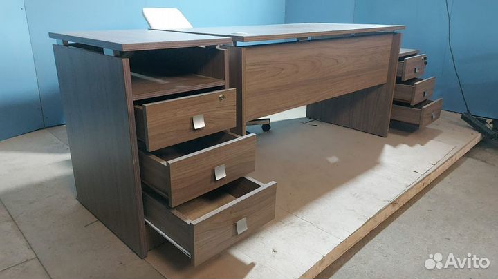 Офисная мебель комплекты стол тумба шкаф