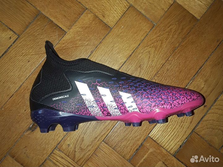 Бутсы Adidas Predator Demonscale