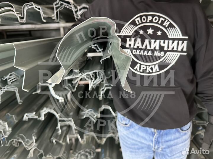 Левый порог Skoda Superb