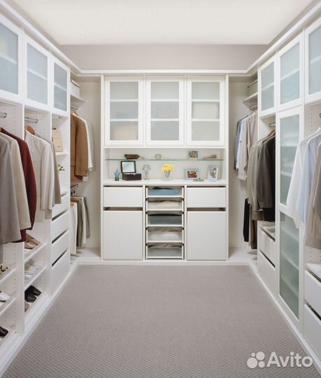 C2W6F2 Гардеробная