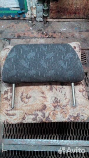 Под Головник и Шашечки Такси