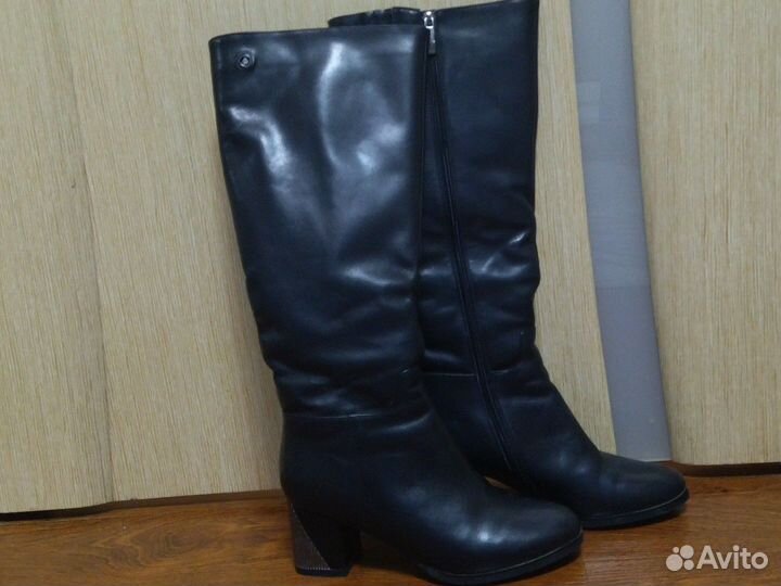 Сапоги женские зимние р. 40