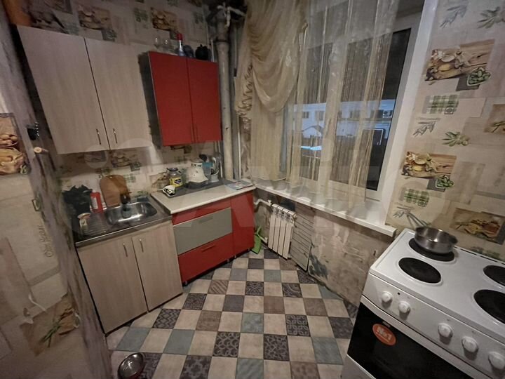 2-к. квартира, 48 м², 2/4 эт.
